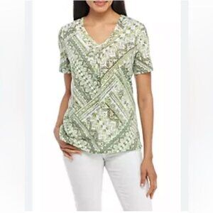 Alfred Dunner Short-Sleeve Green Geometric Beaded V-Neck Top